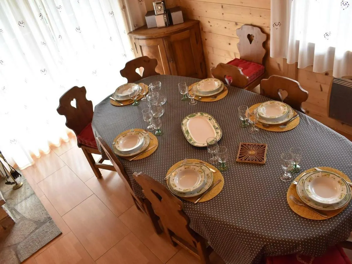 Appartement Chaleureux 4 Pieces, Acces Direct Aux Pistes, Proche Commerces Et Services, Parking Couvert - Fr-1-180-178 Meribel